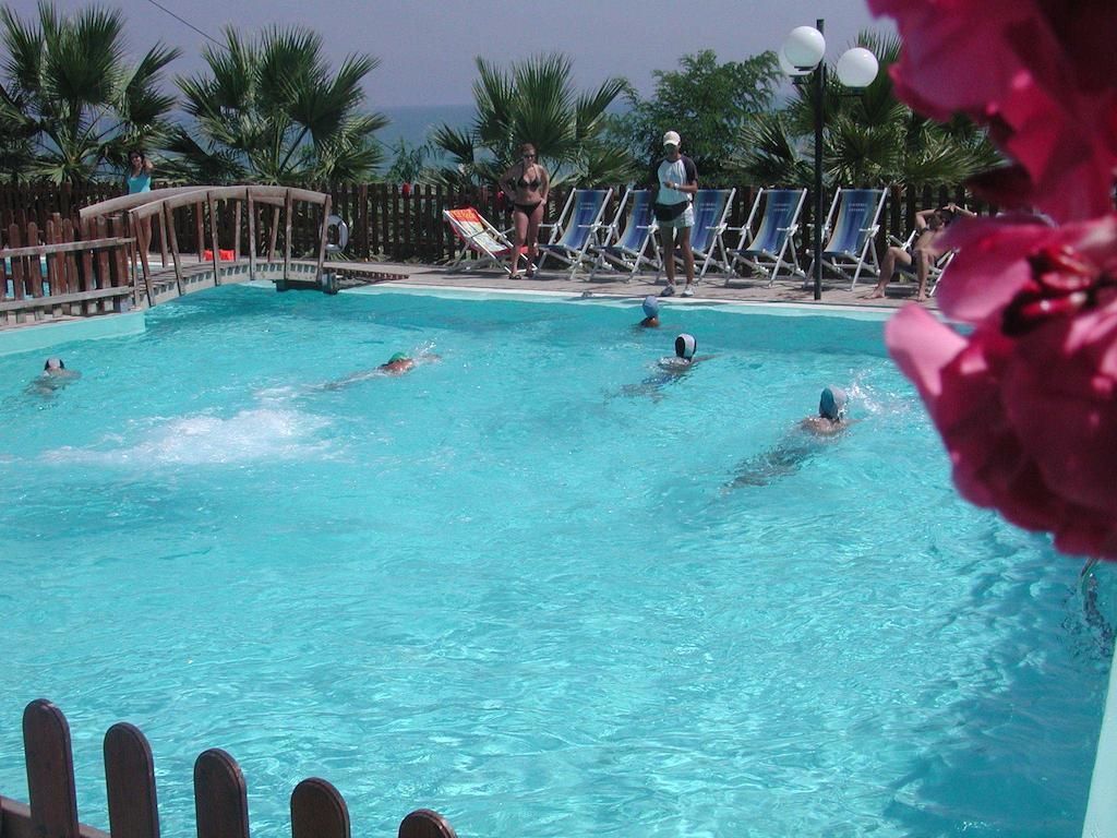 Residence Azzurro Massignano Δωμάτιο φωτογραφία