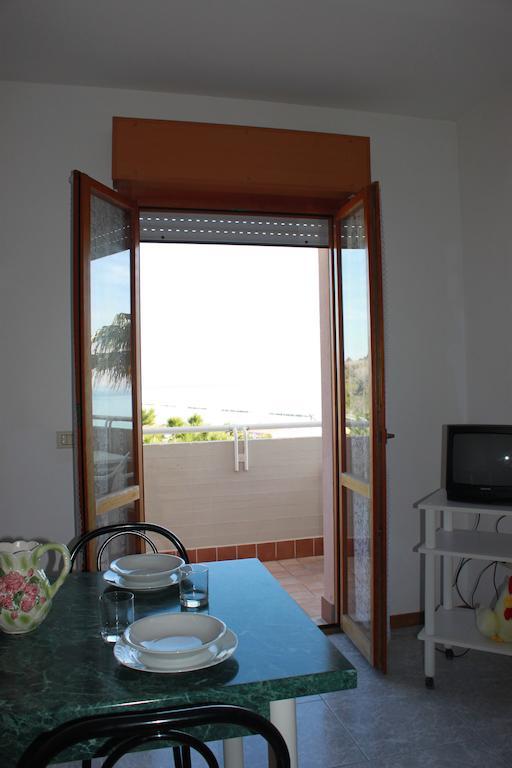 Residence Azzurro Massignano Δωμάτιο φωτογραφία