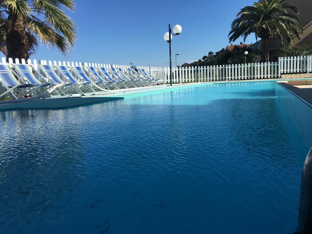 Residence Azzurro Massignano Εξωτερικό φωτογραφία